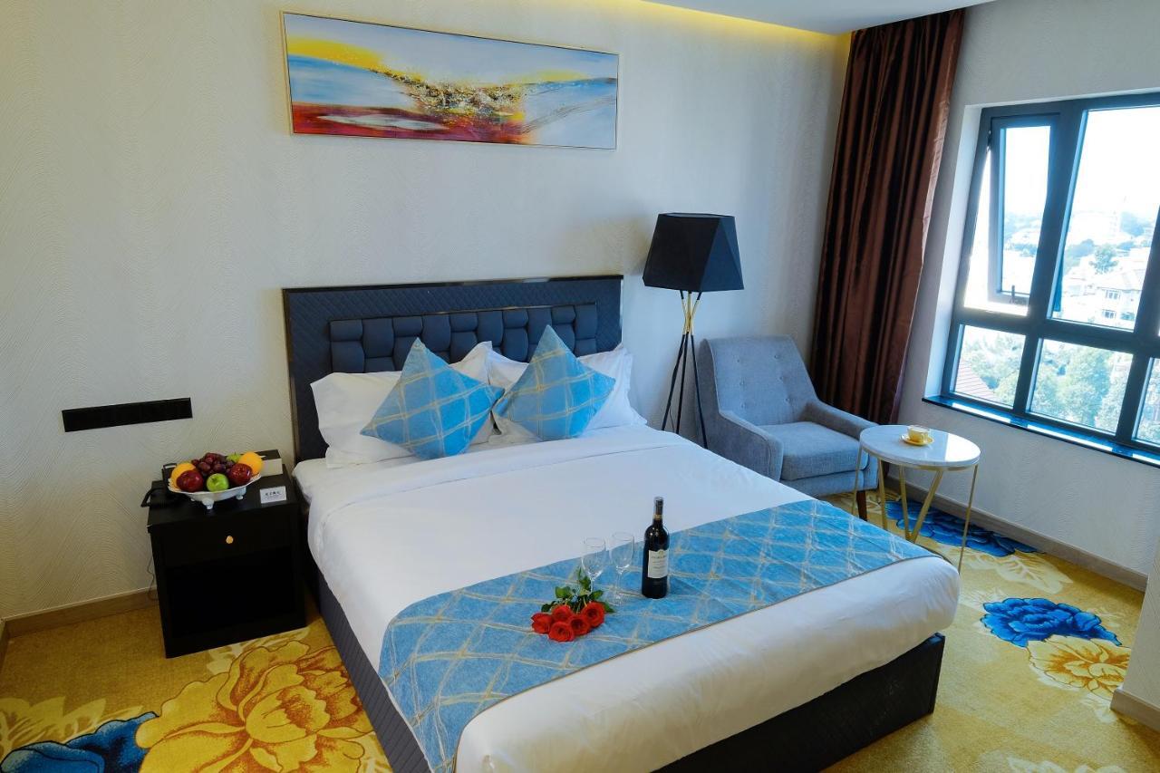 Diamond Hotel Thu Dau Mot Extérieur photo
